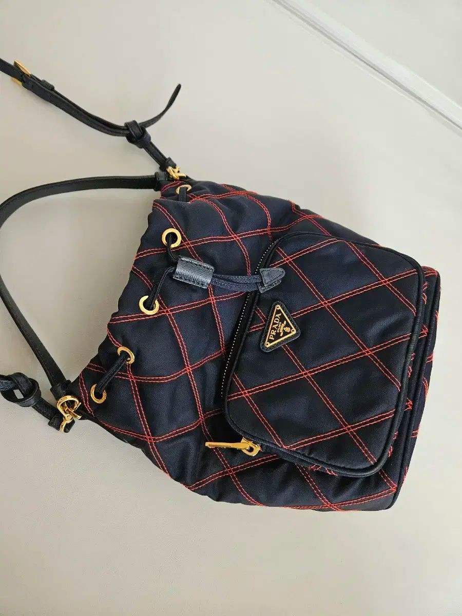 PRADA(プラダ) バケットバッグ