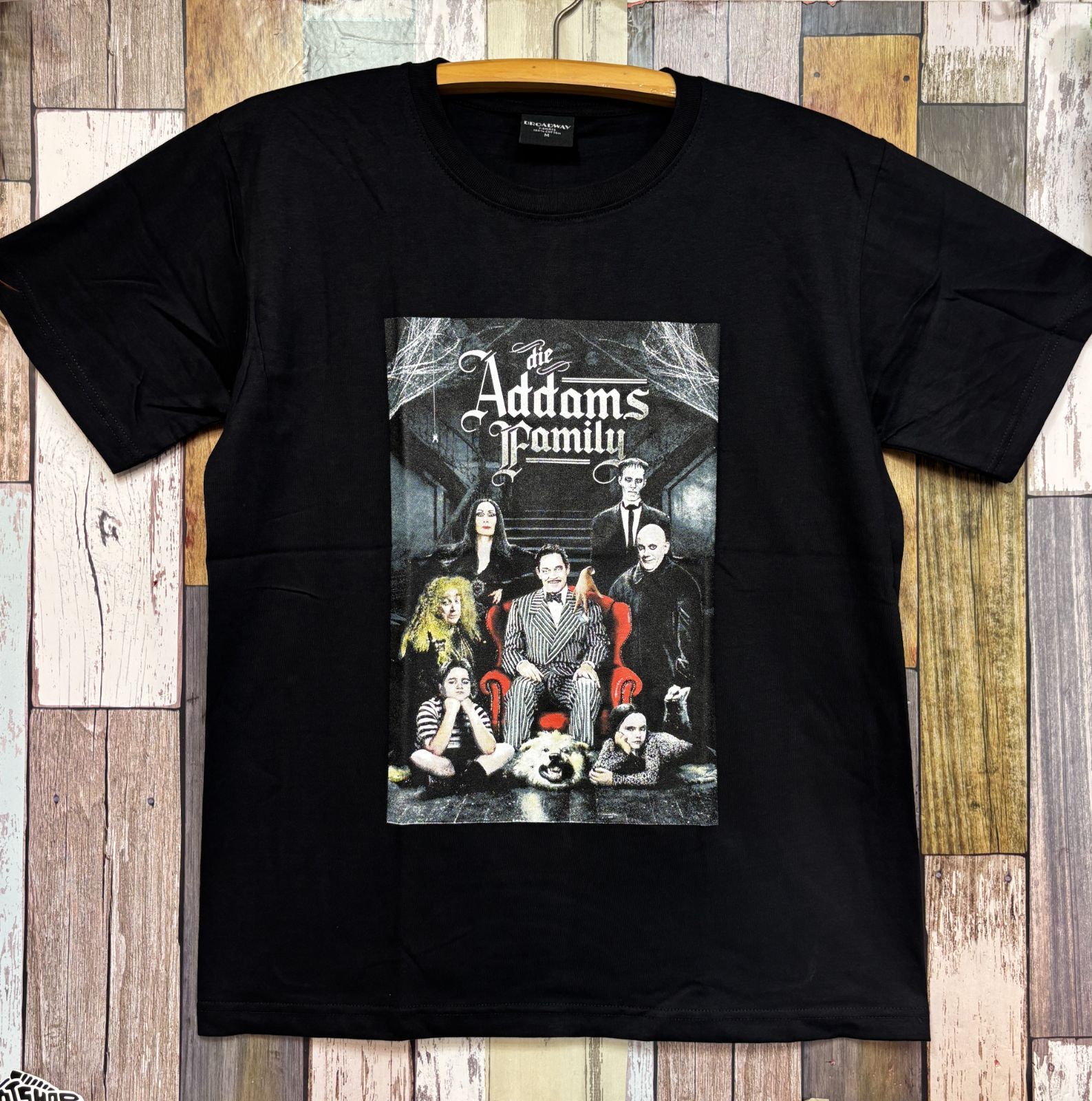 新品・映画アダムスファミリー【Addams Family】Tシャツ☆BWT