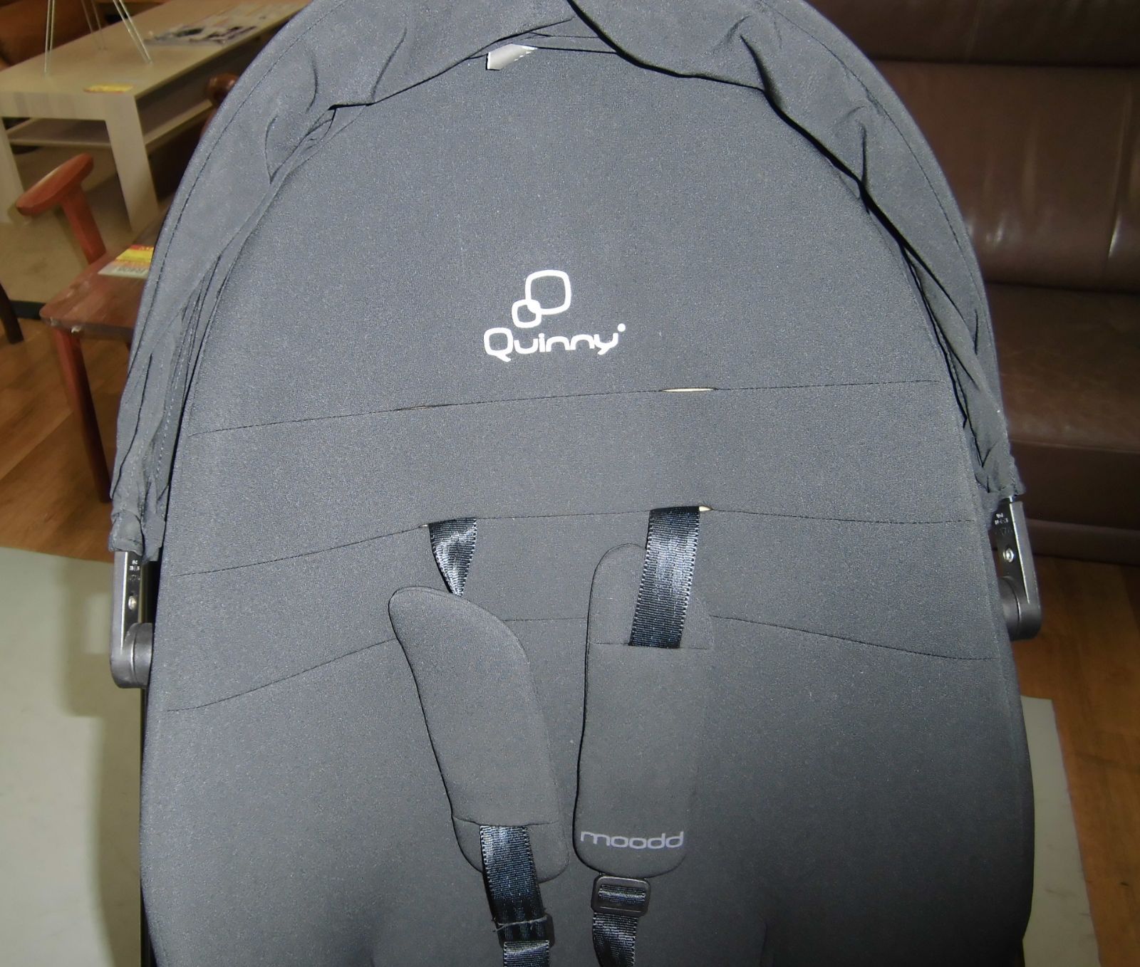 R302 高級 Quinny Moodd クイニー ムード 三輪ベビーカー ブラックディ