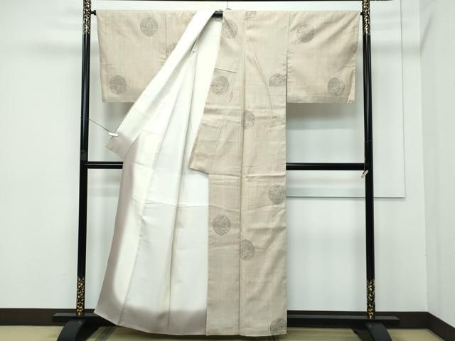 平和屋本店■極上　本場結城紬　重要無形文化財　奥順　モロ入り　100亀甲　白橡色地　吉祥丸文　証紙付き　逸品　未使用　CZAA3378s5 平和屋本店□極上 本場結城紬 重要無形文化財 奥順 モロ入り 100亀甲