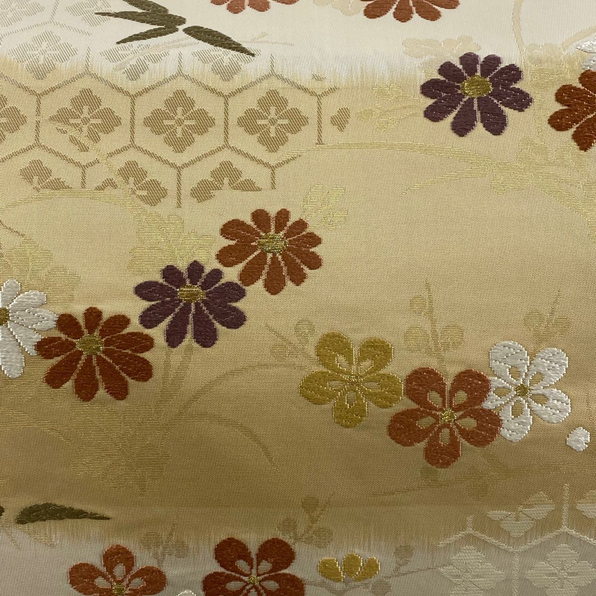 名古屋帯 秀品 関西仕立て 菊 梅 唐織 金糸 薄茶色 正絹