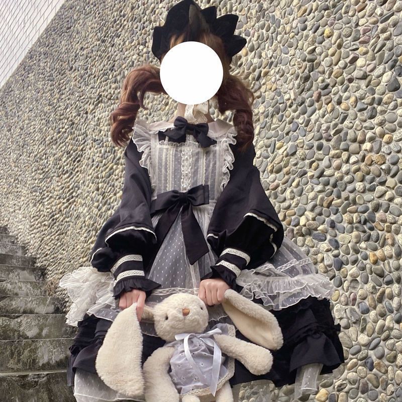 ブラック