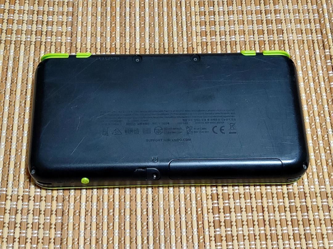 本体のみ New2DSLL ブラック×ライム A
