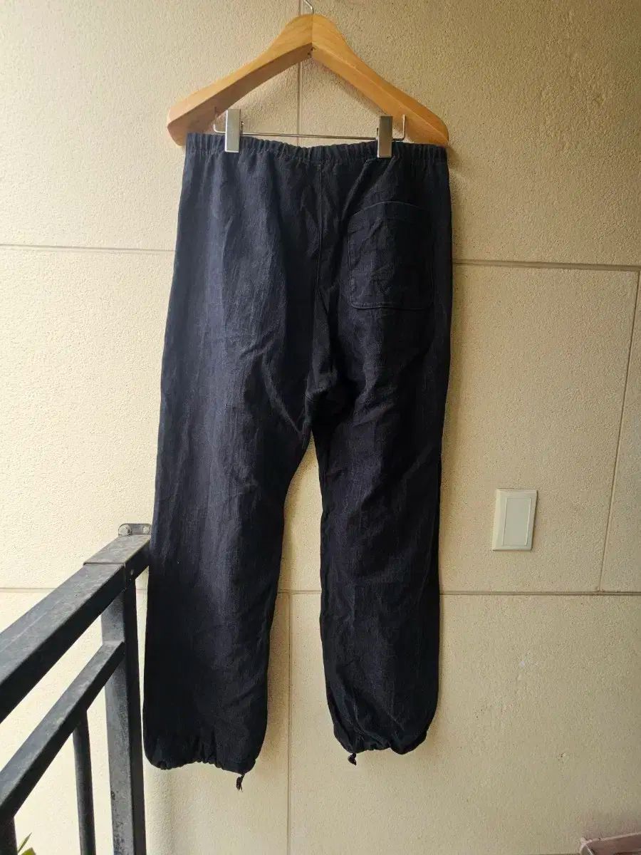 AURALEE ブラック ワイドパンツ