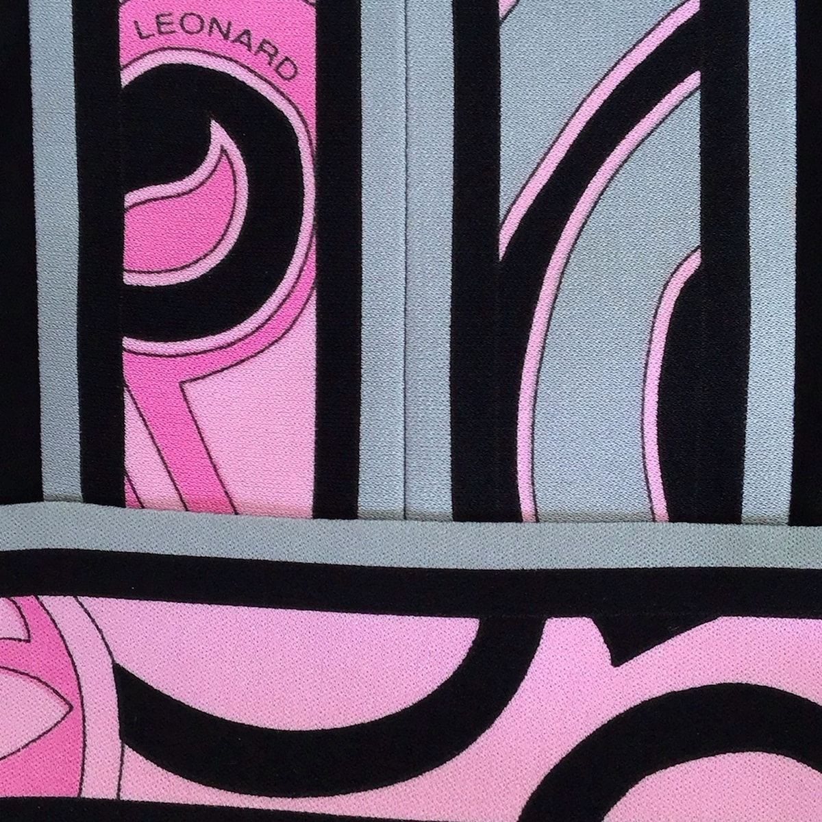 LEONARD(レオナール) ワンピース サイズ38 M レディース - 0180253 黒  