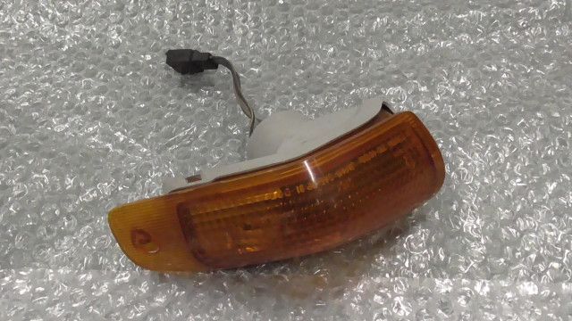 ZZR400　ZX400N-002xxx　の　フロントウインカー　左　傷:#1677634447