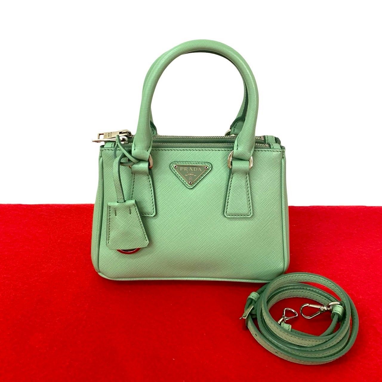 極 美品 PRADA プラダ ガレリア マイクロ 三角ロゴ 金具 サフィアーノ