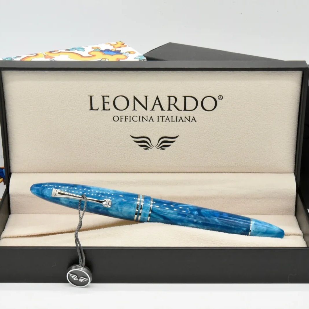 レオナルド万年筆 「フローレ」 エメラルド 希少18金 - メルカリ