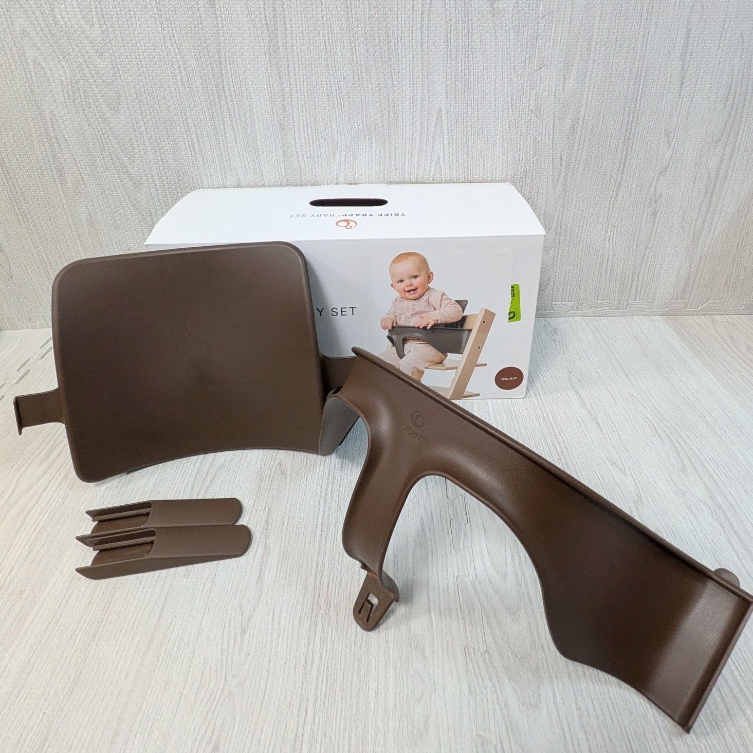 ハーネス トレイ