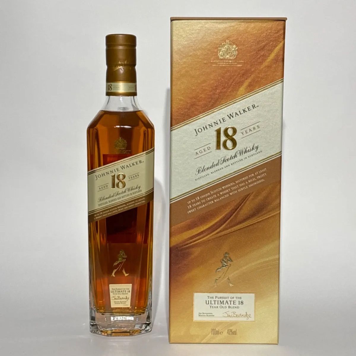 Johnnie Walker 18年スコッチウイスキー 750ml箱付正規輸入品 楽天市場】ジョニーウォ−カー 18年 750ml 40度 アルティメイト 箱付