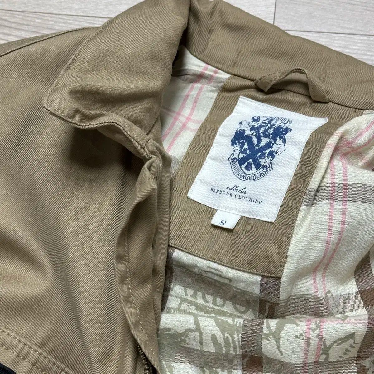 BARBOUR(バブアー) インターナショナル. A7 ウォッシュド ツイル