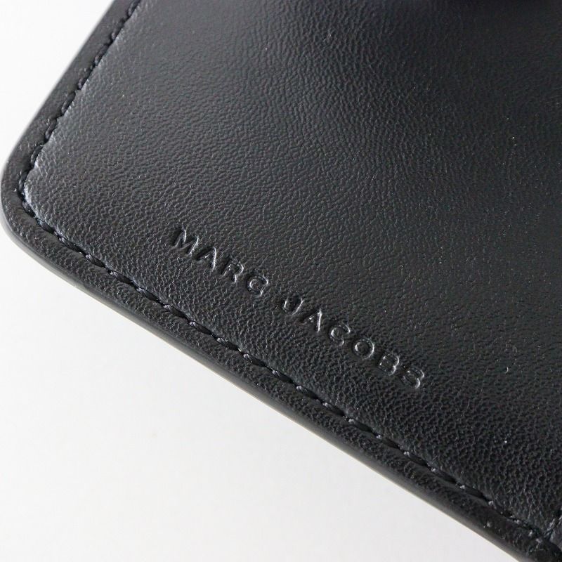 レザー アイテムズ