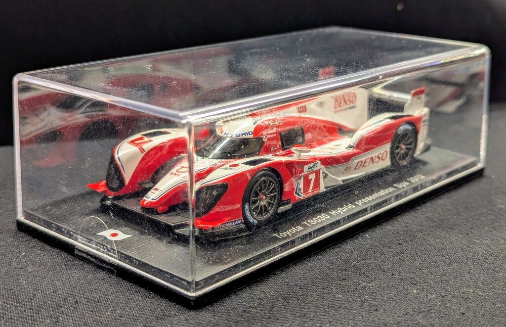 MINIMAX 1/43 Sparkmodel Toyota TS030 Hybrid presentation Spa 2012