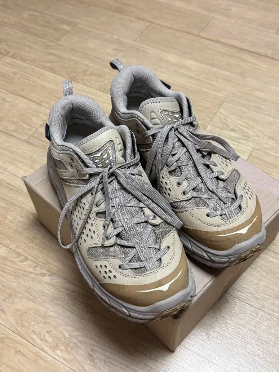 HOKA ONE ONE ホカオネオネ トー ウルトラ ロー WP 280