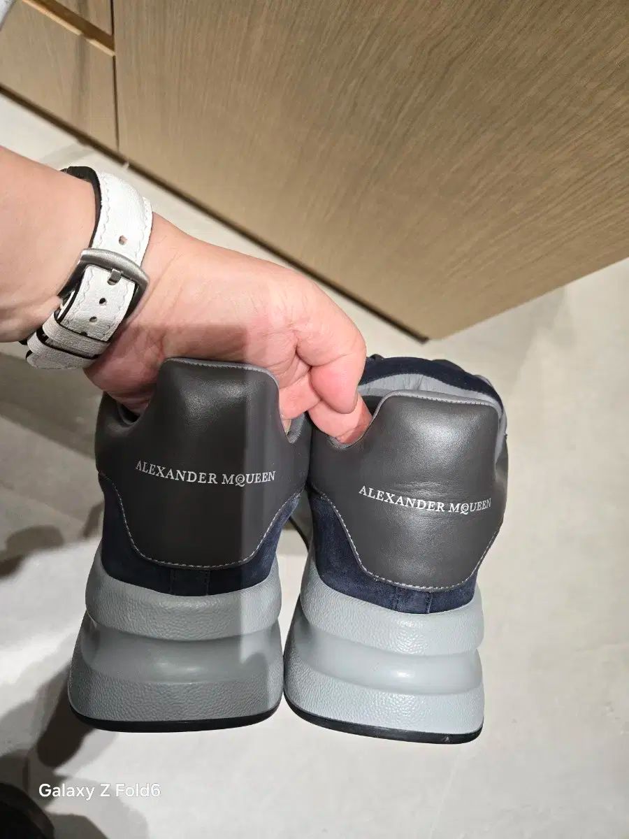 アレクサンダー alexander