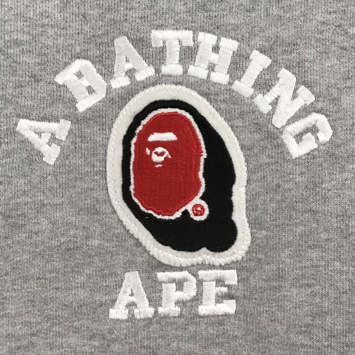希少✨アベイシングエイプ　BAPE ロゴ　スウェット　スタジャン　ワッペン　XL BAPE LOGO スウェット スタジャン Sサイズ a bathing ape sweat