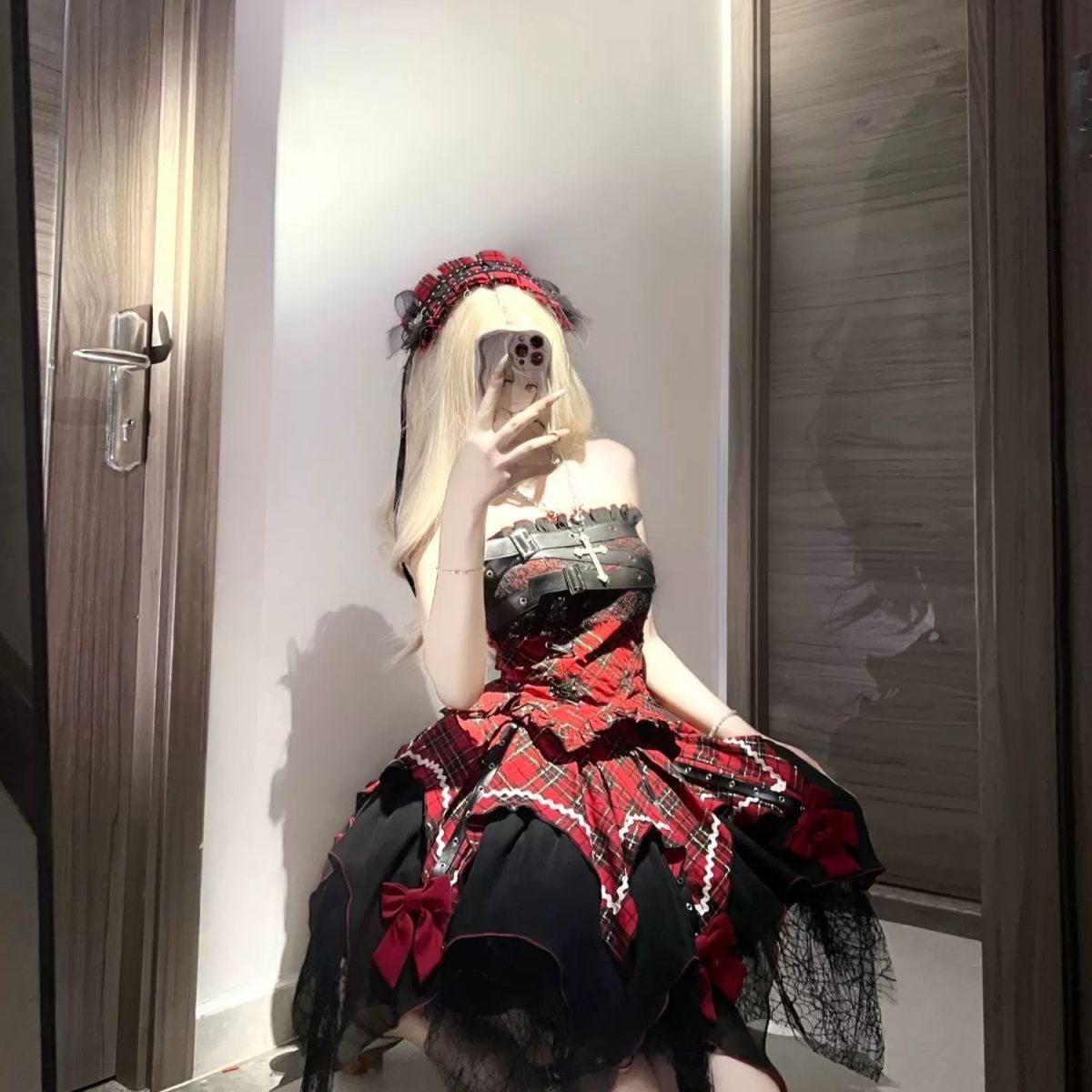 新品未使用 2024年秋冬発売 甜辣ロック風 アビゴスロックセットアップ 抹胸トップス+フレアスカート+チョーカー付き 撮影会 舞台演出 推し活 イベント用 大人レディース プレゼントにも最適