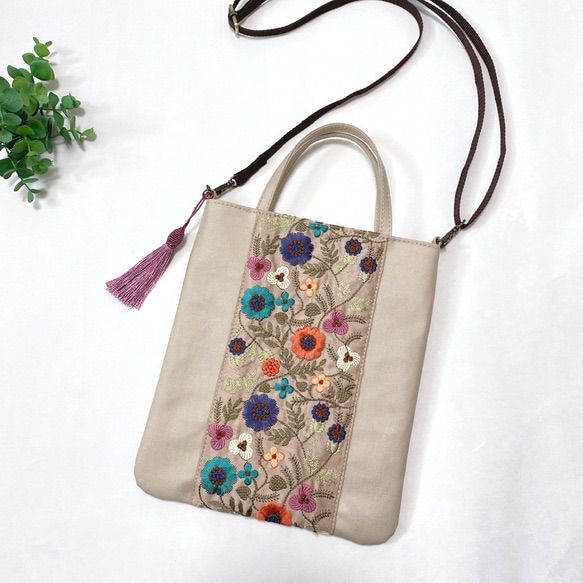 タンバリン柄 刺繍 ブラック 2way 大きめスマホショルダー サコッシュ 