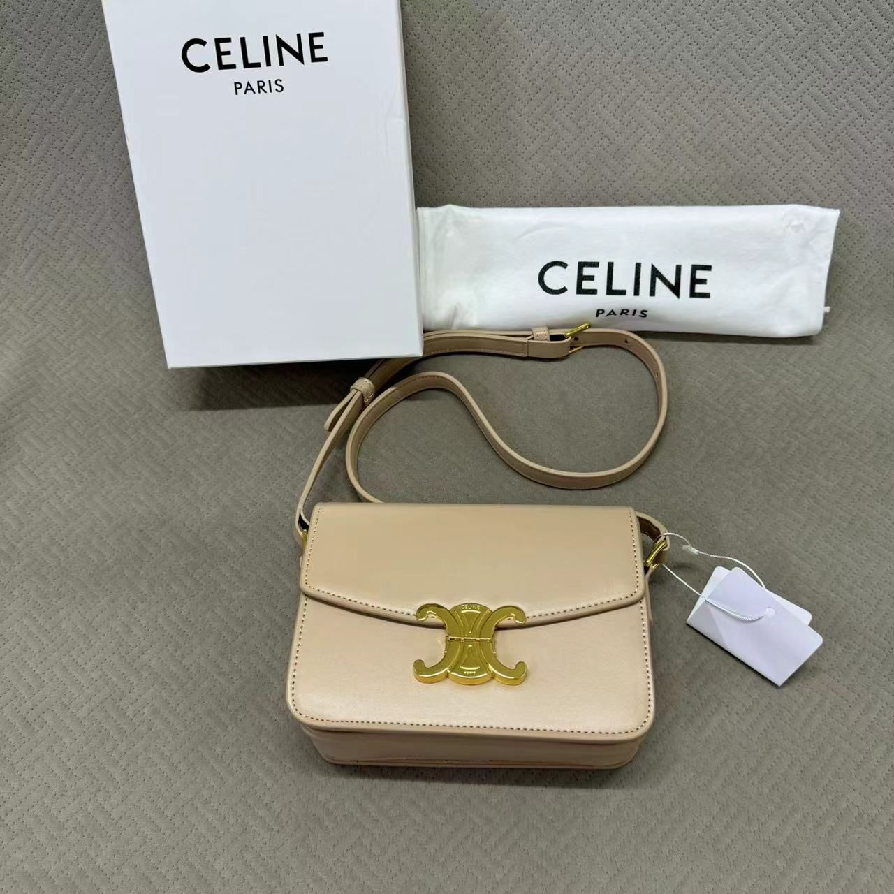 CELINE セリーヌ●トリオンフ ショルダーバッグ