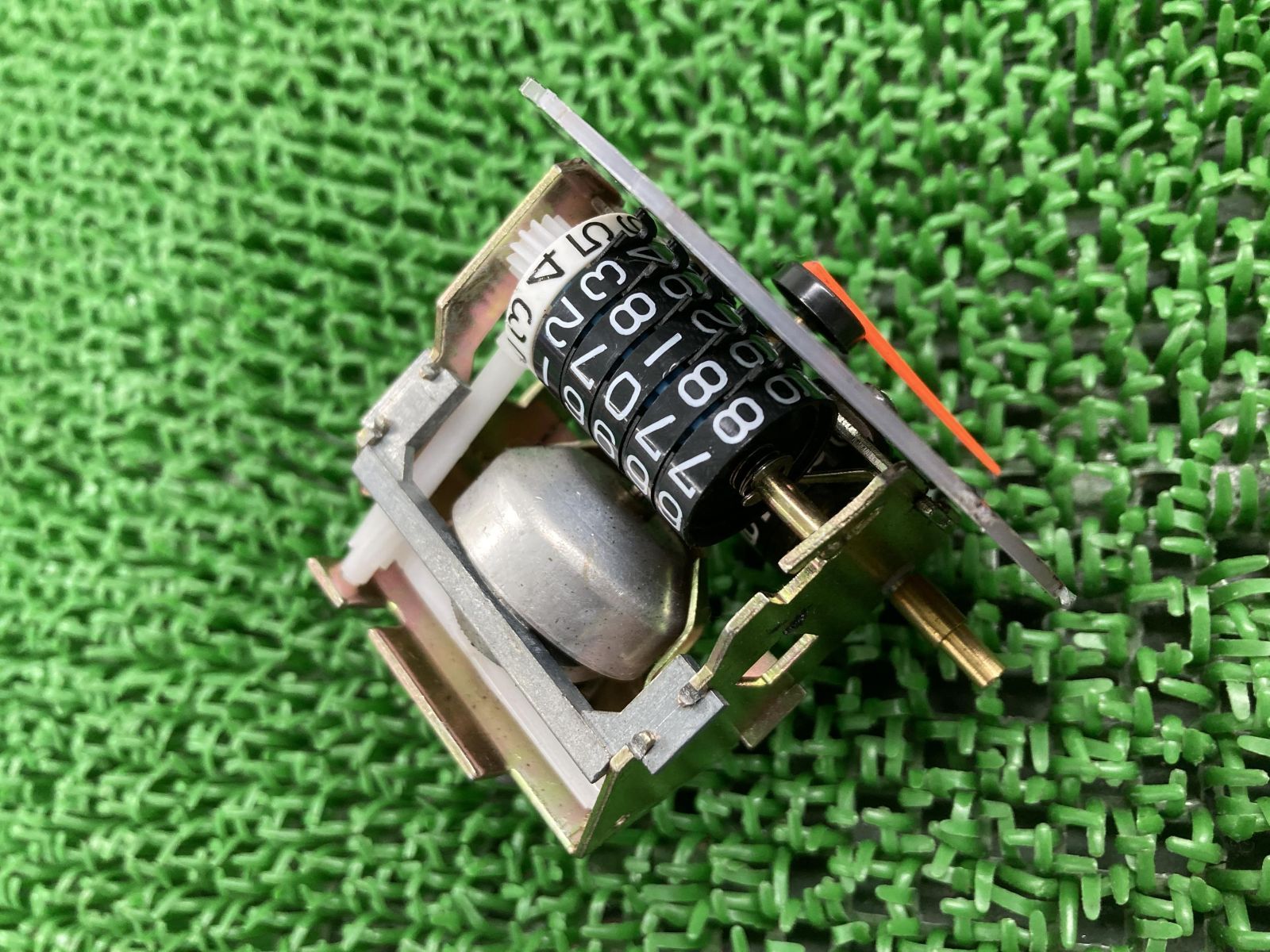 CB400SF スピードメーター HP-0333-004 ホンダ 純正 バイク 部品 NC31 修復素材に 品薄 希少品 車検 Genuine 【中古】 40 CB400SF スピードメーター HP-0333-004 ホンダ 純正 中古 バイク 部品