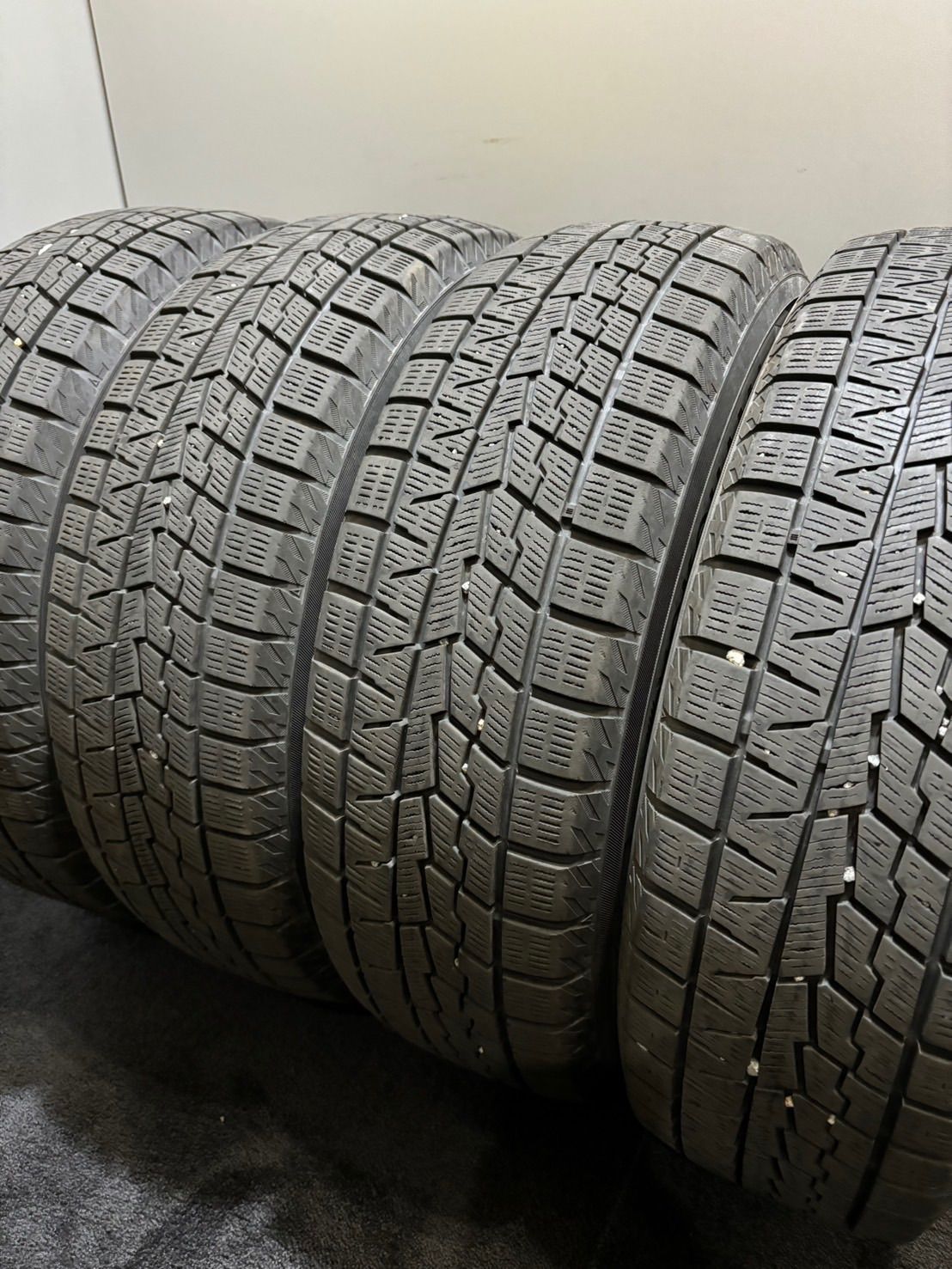 80ノア、ボクシ純正アルミ+ブリジストン23年製205/60R16スタッドレス