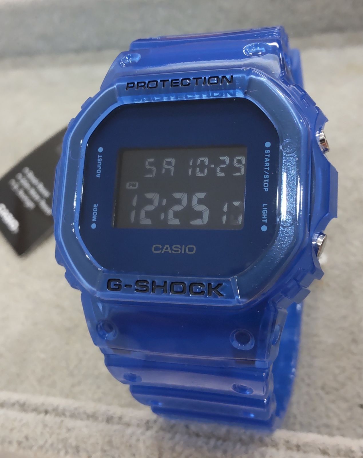 未使用！ G-SHOCK 腕時計 DW-5600SB-2DR スケルトン - メルカリ