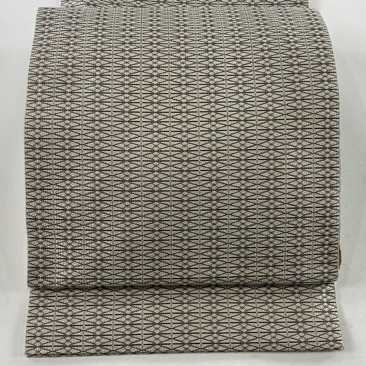 開き名古屋帯 秀品 縞 幾何学模様 灰白 正絹