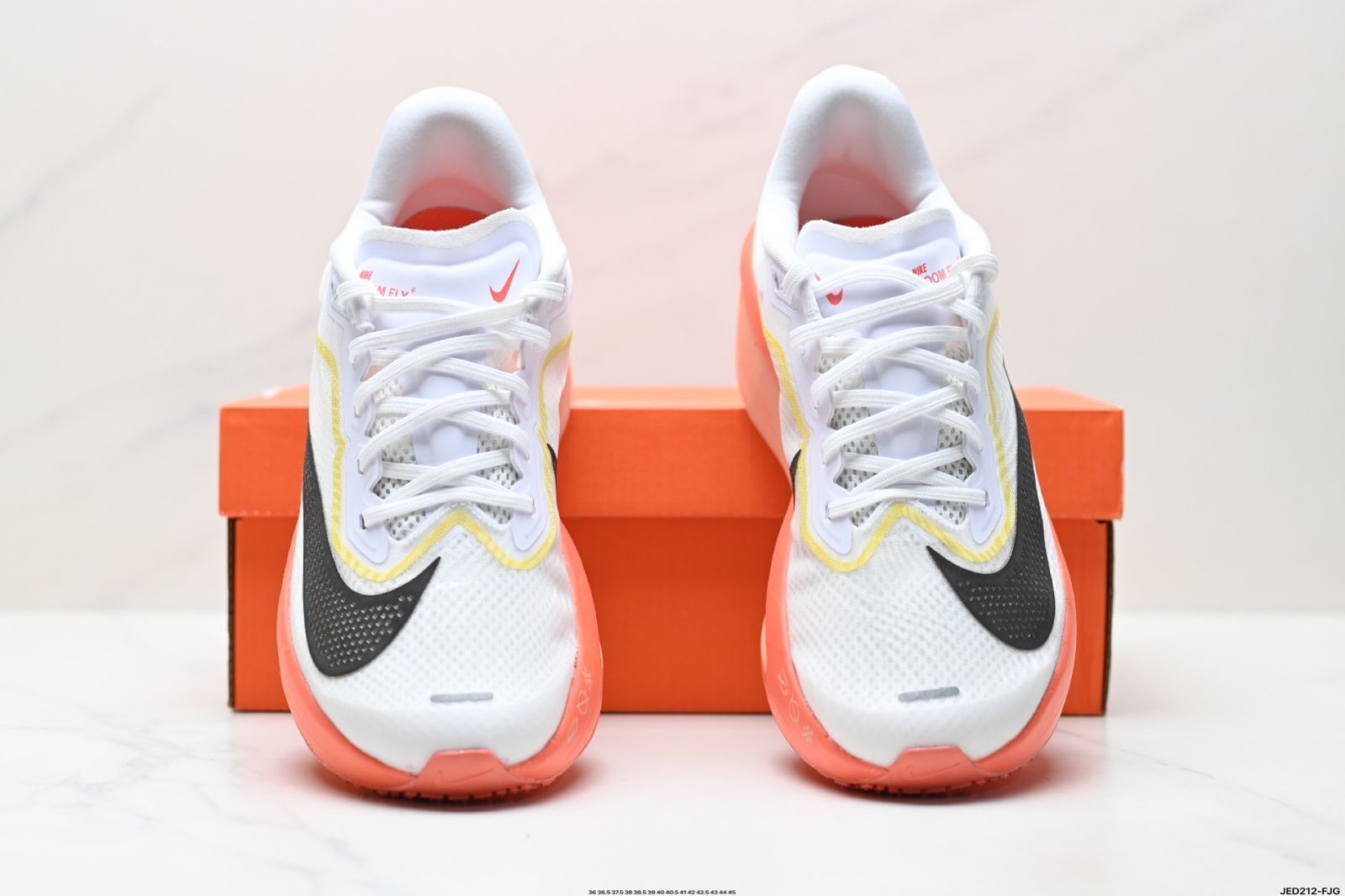 今日特価】NIKE ZoomX Invincible Run Flyknit FK6 Zoom Fly 6