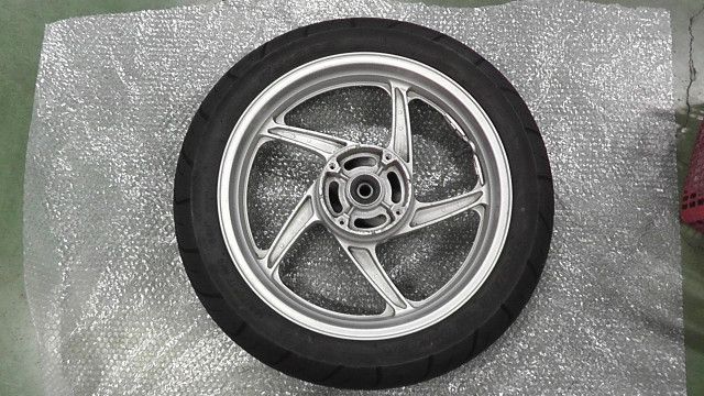CBR250R MC41-1001xxx の リアホイール タイヤ:#1732759407 - メルカリ