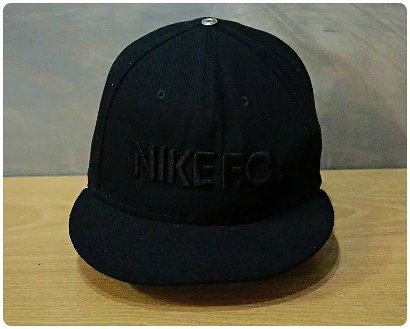ナイキ NIKE.F.C スナップバック 完売カラー ナイキ NIKE.F.C スナップバック 完売カラー - メルカリ