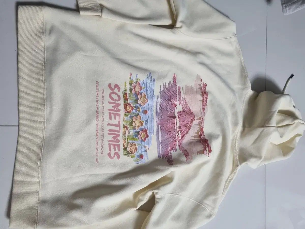 ノーブランド ベージュ フード付きTシャツ m