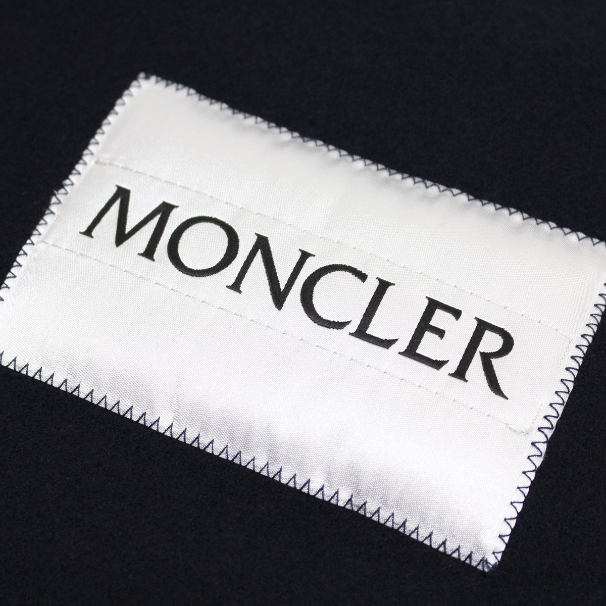 156 MONCLER モンクレール 3C00018 A0152 ネイビー マフラー SCIARPA