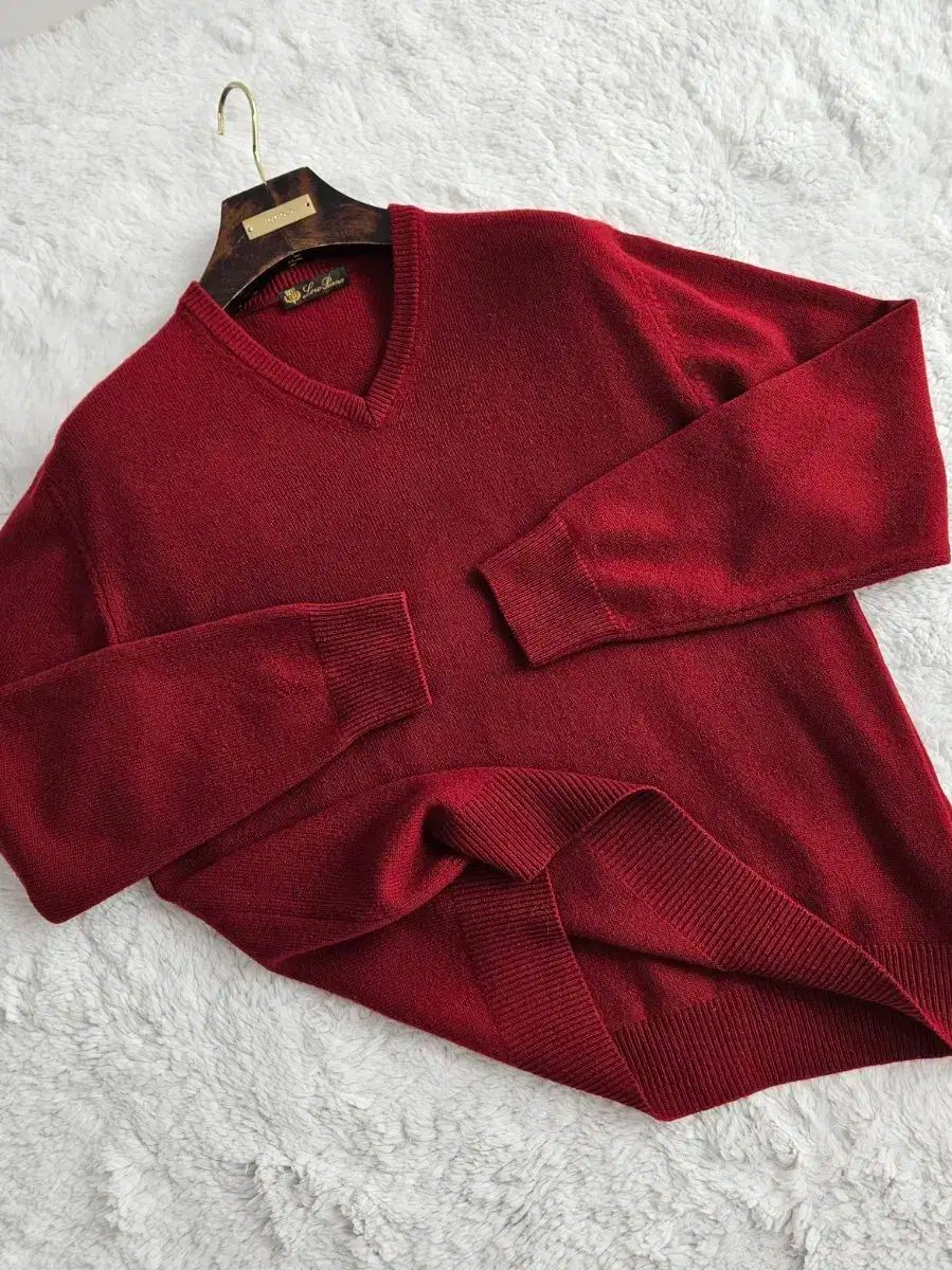 Loro Piana(ロロ・ピアーナ) 100 % カシミア V ネック ニット セーター