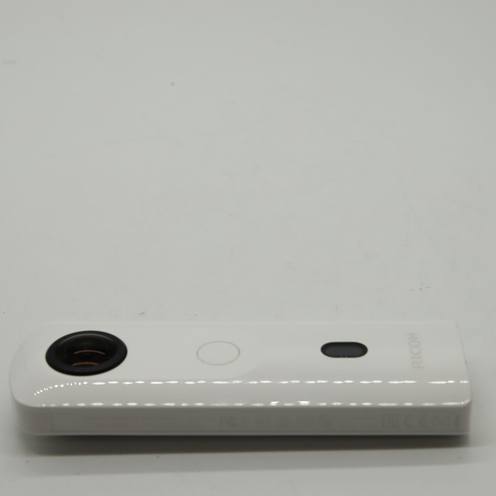  RICOH THETA SC 2 WHITE ホワイト 360度全天球カメラ 360°手振れ補正機能搭載 4 K動画 ビデオカメラ カメラ