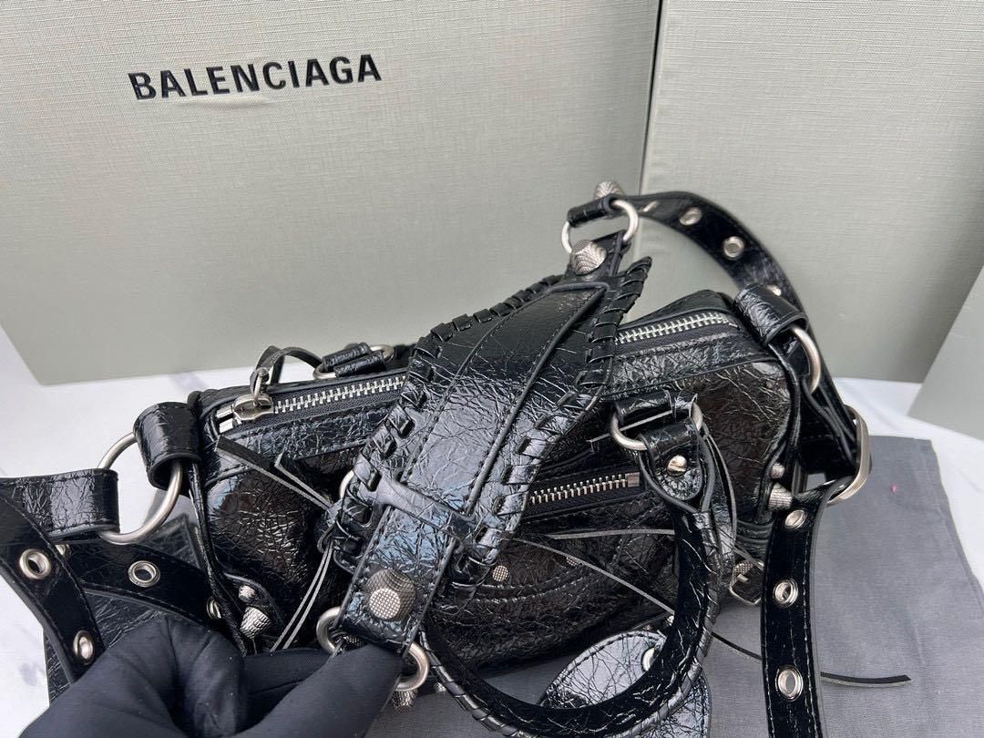 美品BALENCIAGA バレンシアガ ザ ファースト ハンドバッグ 2WAY