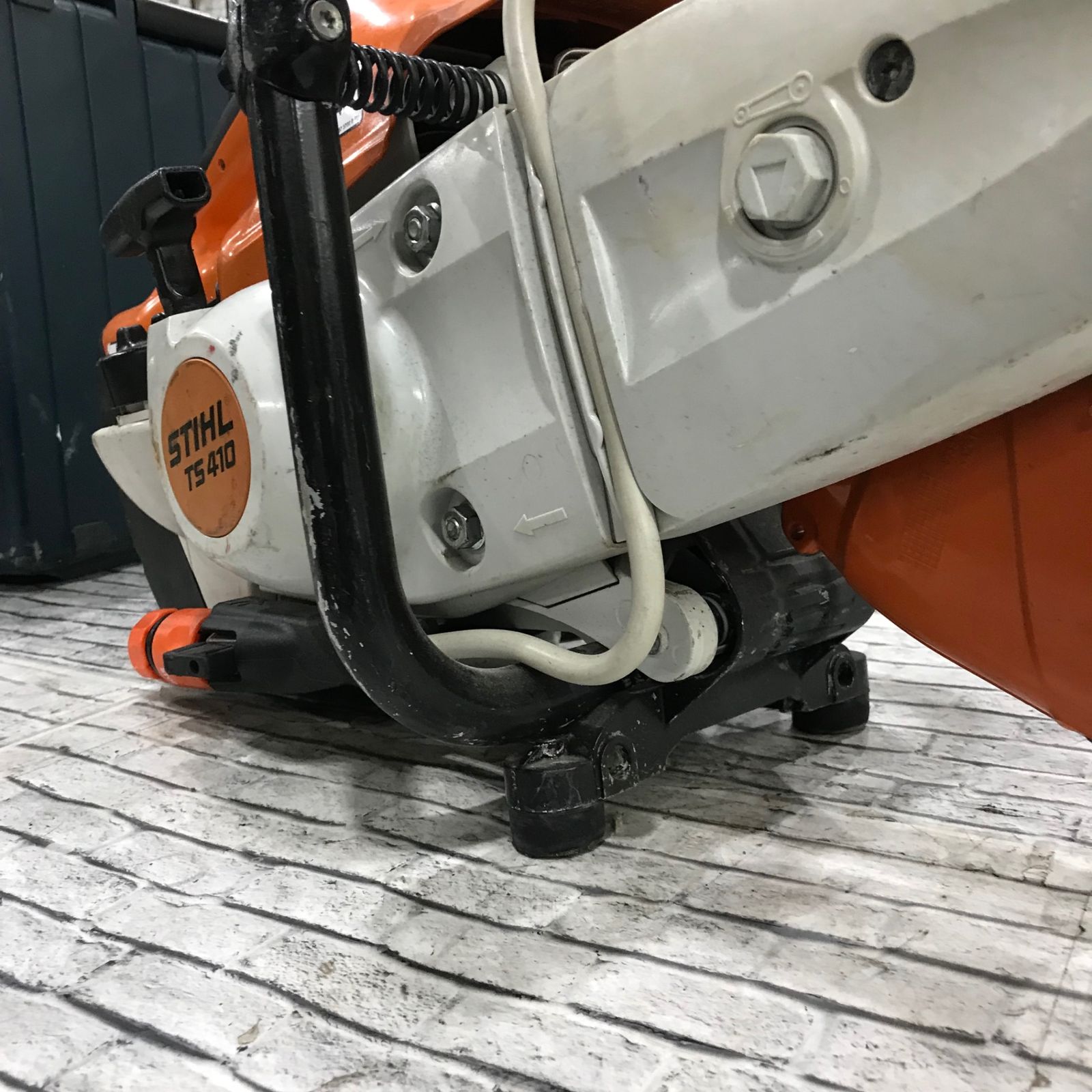 中古】【動作OK】【店頭引取限定】STIHL スチール 300mm エンジン