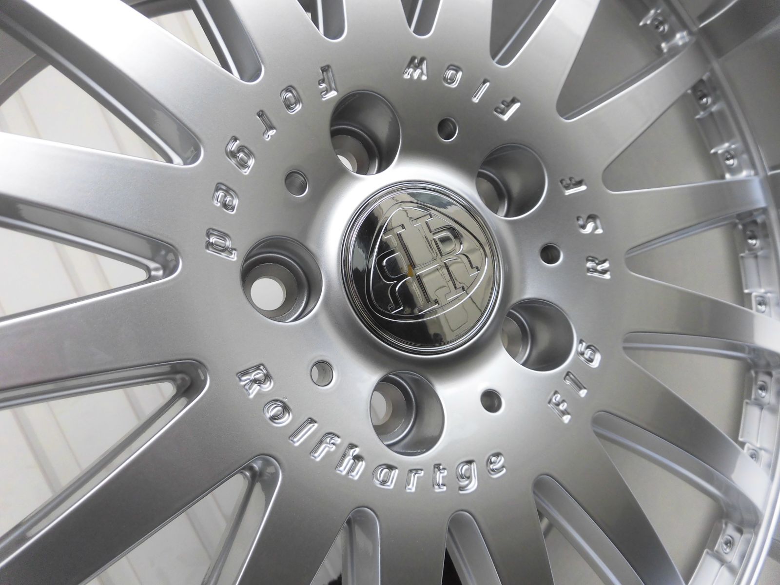 LS460