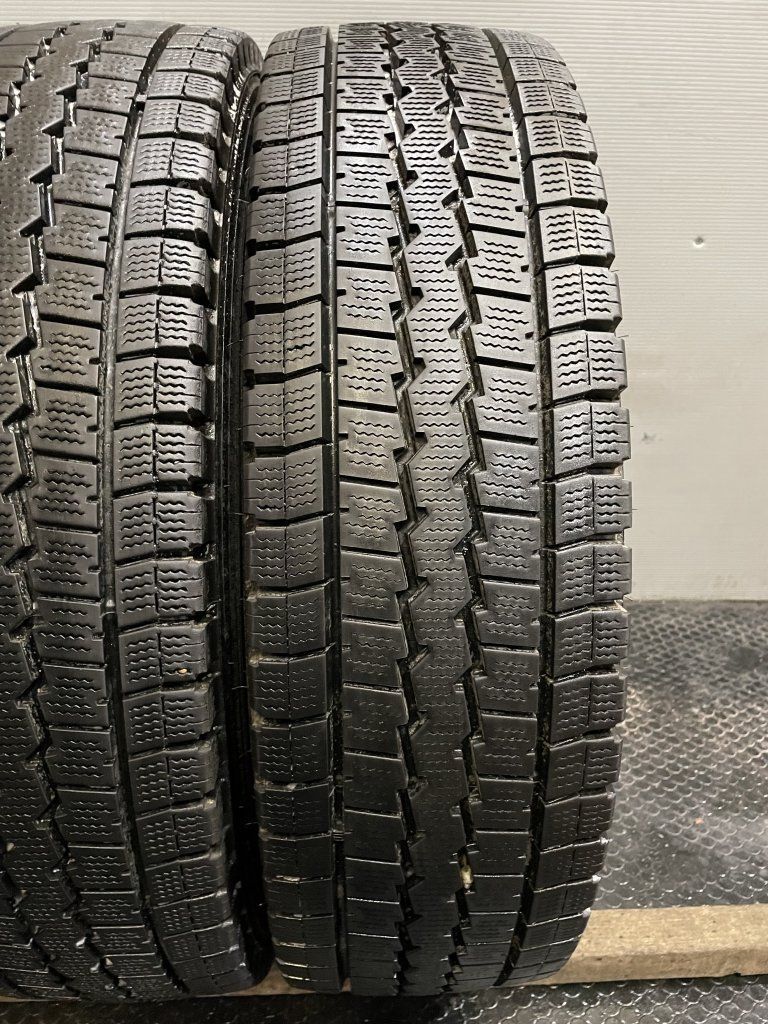 DUNLOP WINTER MAXX LT03M 205/85R16 117/115L LT 16インチ ライト