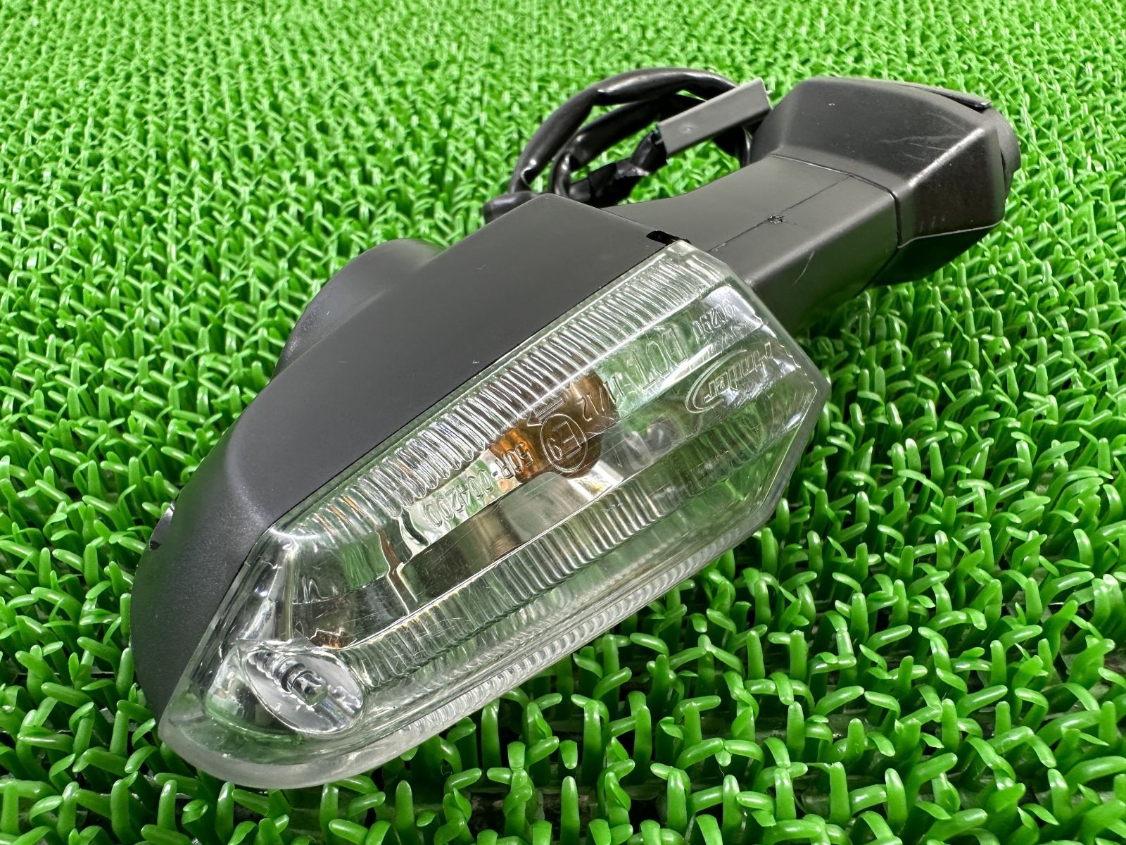 ZX-25R ニンジャ250純正ウィンカー右・割れなし交換に～17年・18年～に