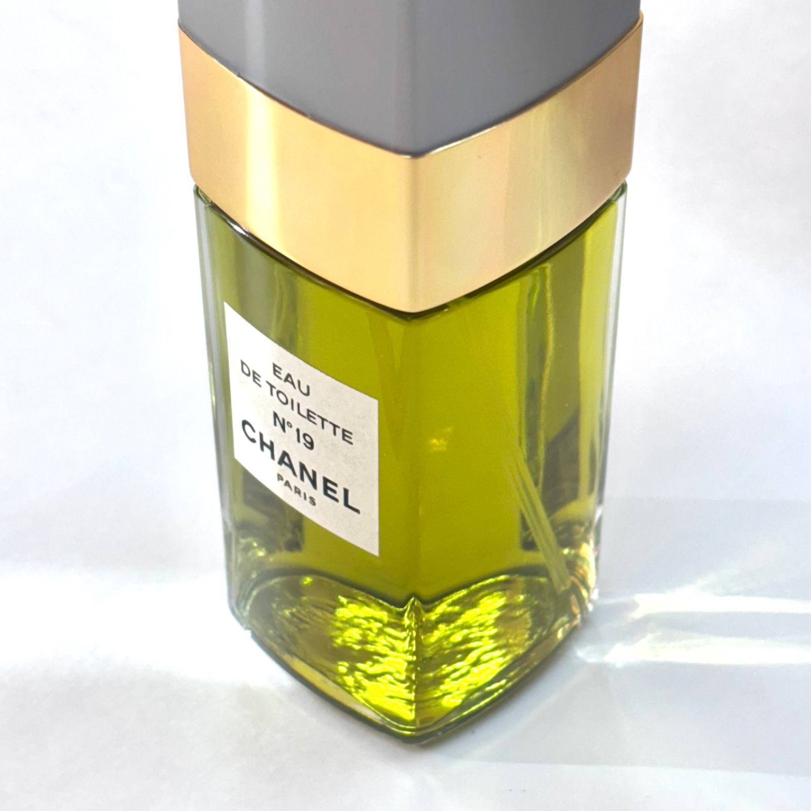新品未使用 CHANEL シャネル no.19 オードトワレ 香水 400ml シャネル 香水 オードトワレ フレグランス 19番 未使用