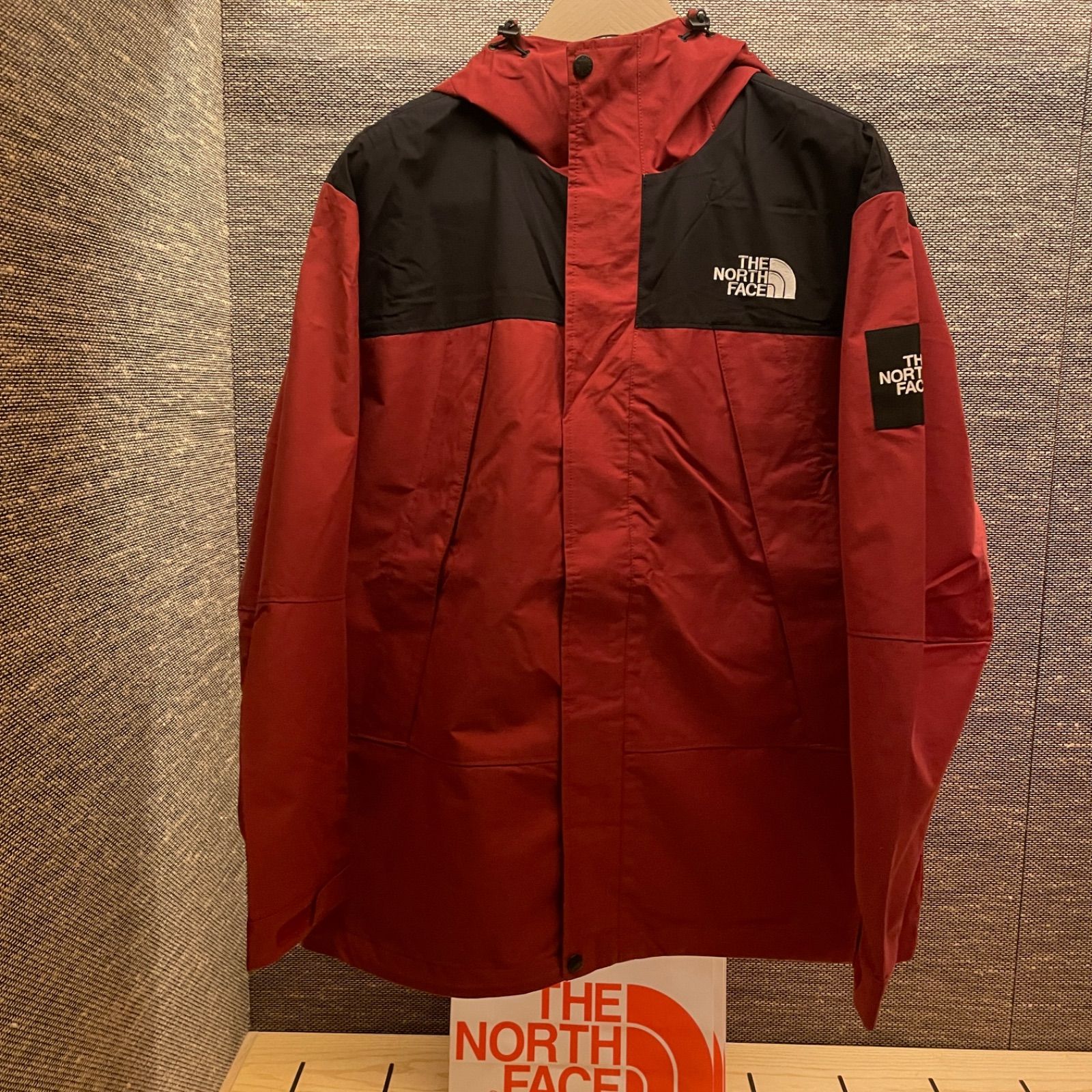 海外限定/新品】The North Faceノースフェイス ナイロンジャケット - U