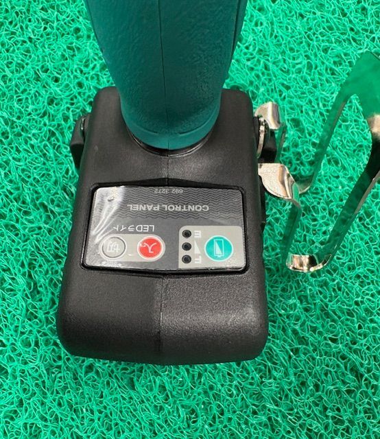 充電式インパクトドライバー