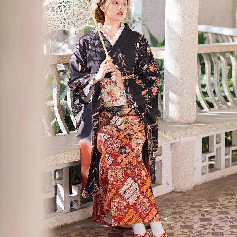 着物ー有松鳴海絞り浴衣93 羽 綿 個性的な模様 有松絞り【浴衣】未使用