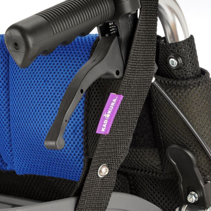 カドクラ車椅子