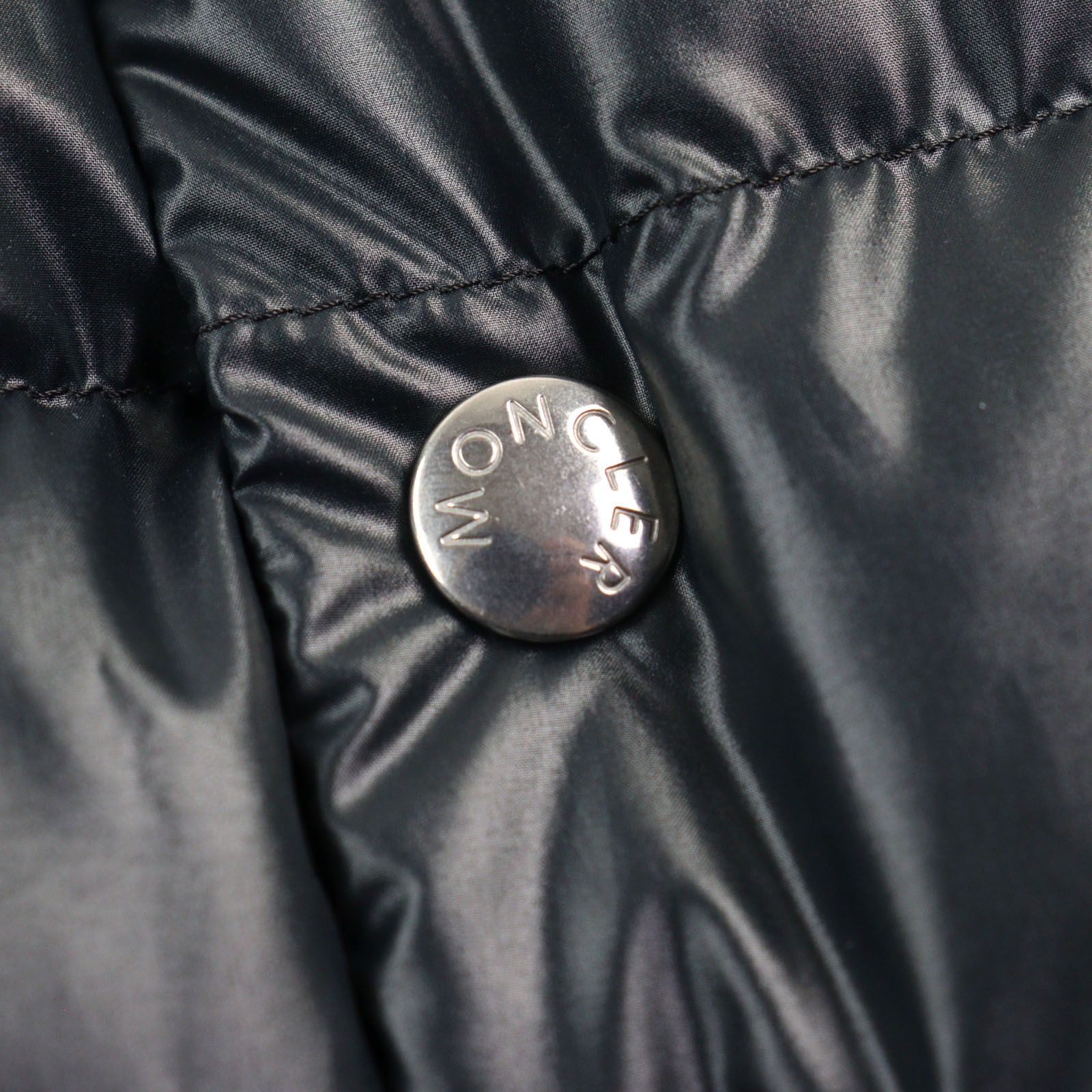 未使用品○MONCLER モンクレール 22-23AW H20911A00106 595ZJ