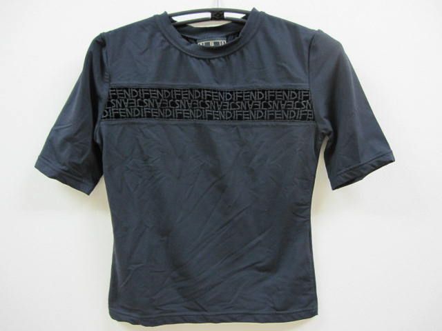 C334 FENDI Tシャツ 胸元切り抜き ブラック