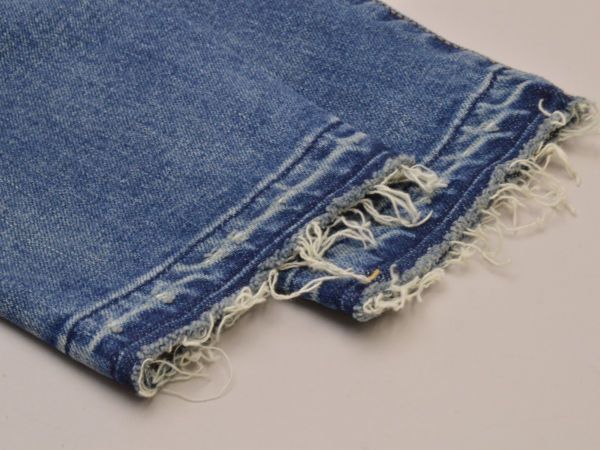 ザ ニューハウス THE NEWHOUSE TNH JEANS デニムパンツ/ジーンズ  