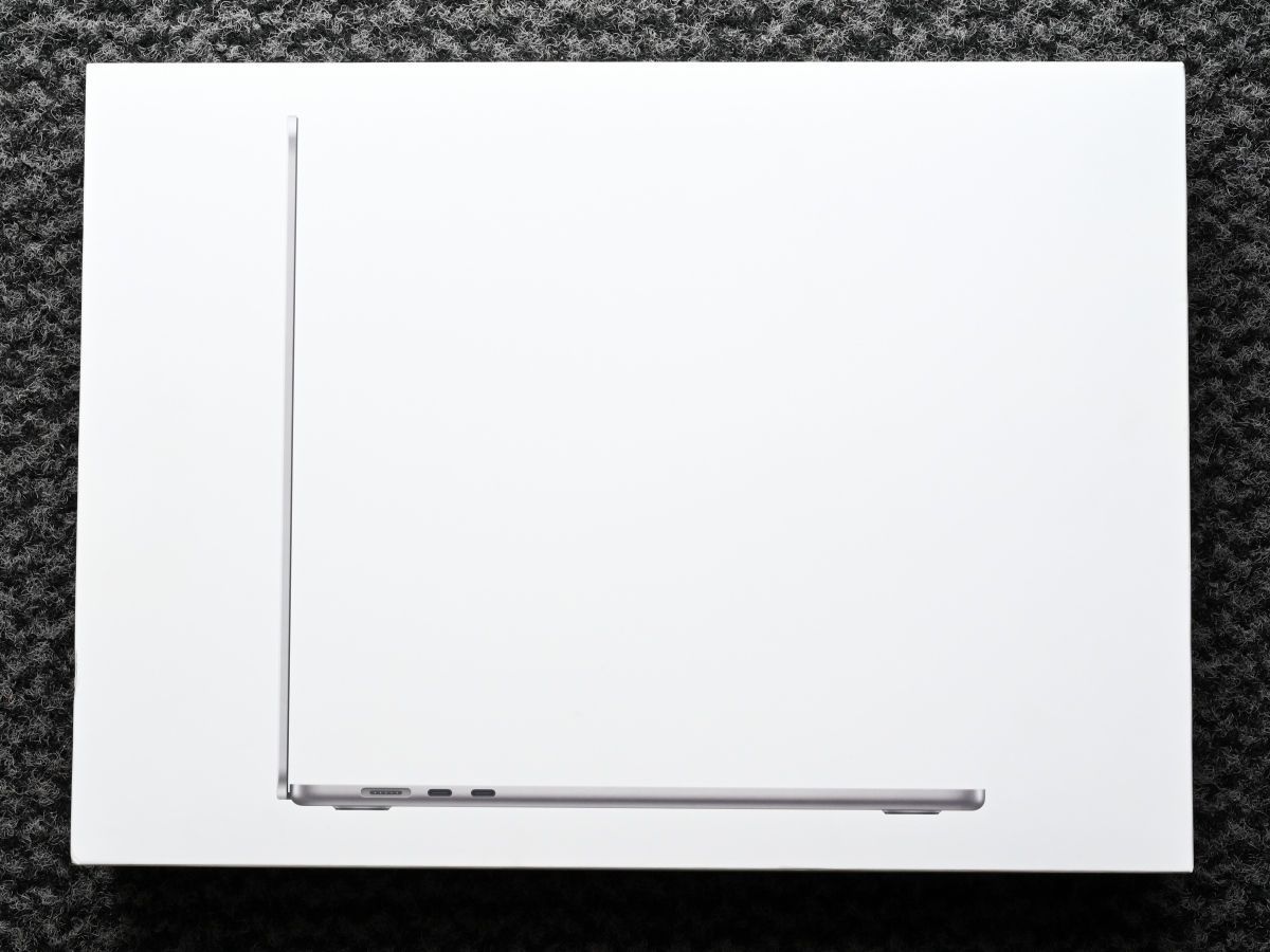 Apple アップル MacBook Air 15インチ 8CPU|10GPU M3 16GB 256GB SSD スペースグレイ MC9D4J|A A3114