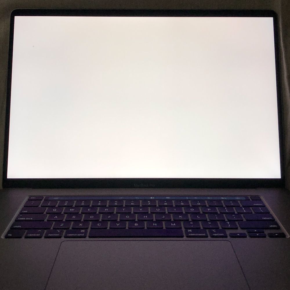 試着のみ ◆ジャンク品 本体のみ◆Apple MacBook Pro 16インチ 2019 Radeon Pro 5300M i7 16GB 512GB 画面表示色異常 A2141 EMC3347 MB-JUNK-251620 351858 ニット