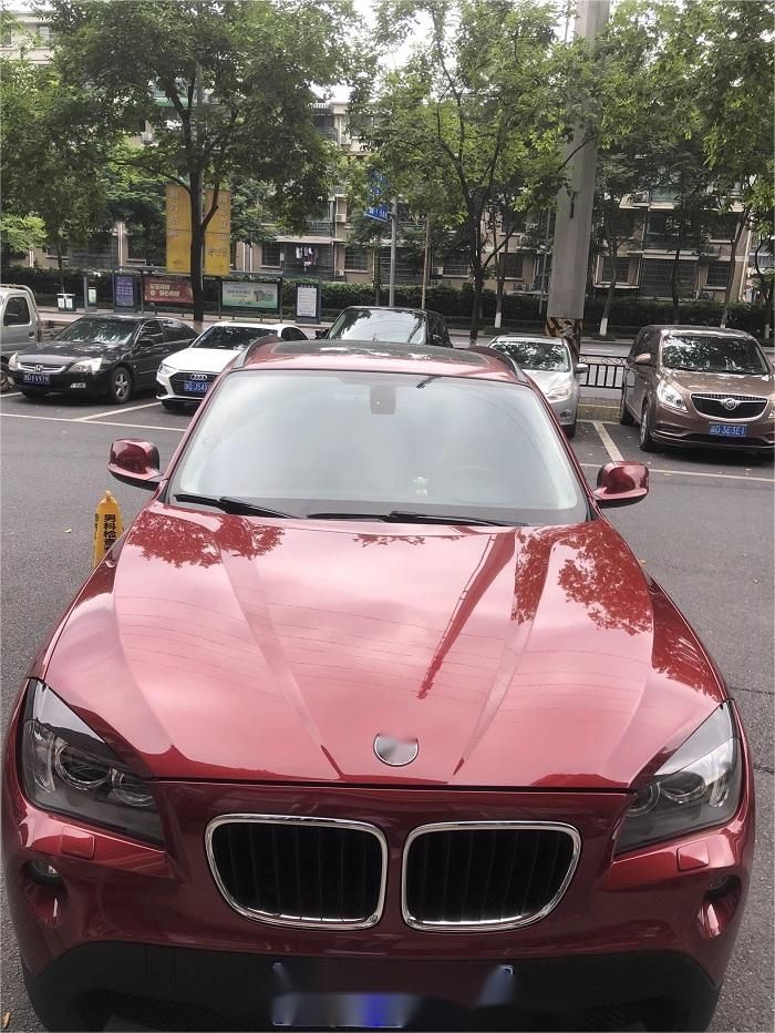 BMW X1 E84 2010-2013年式 !-利用不可文字-! 素繊維製 ヘッドライト アイライン ランプガーニッシュ 大灯眉 2P 両面テープ簡単取付 ドレスアップpw人気注目1010 FFCRYSTALESIA_COM